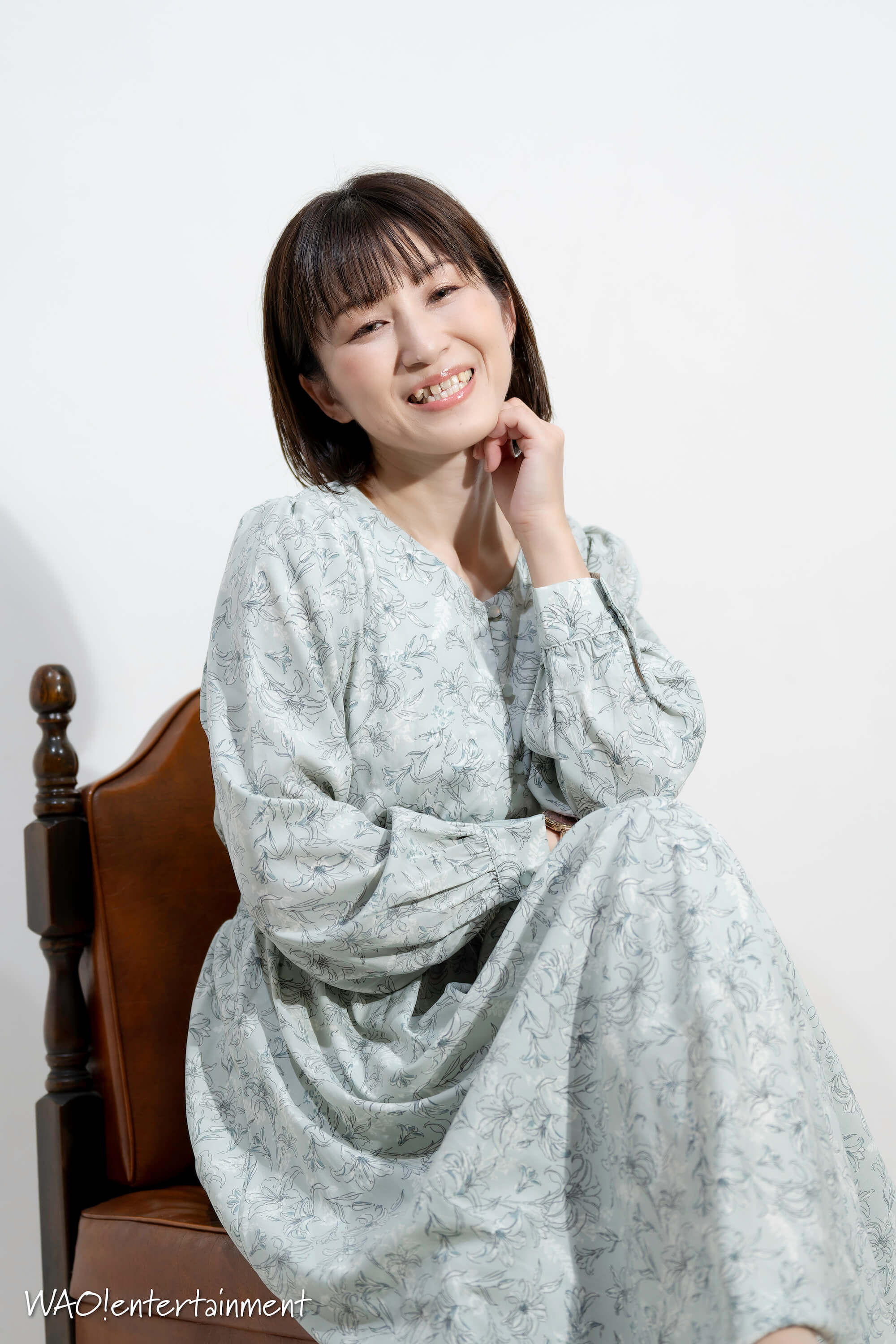 鈴華衣里子 photo1